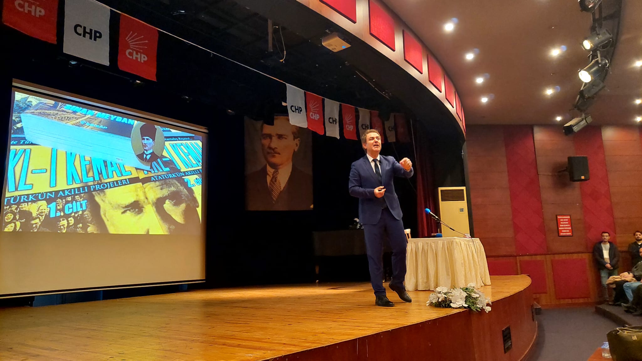 Sinan Meydan Nazilli’de Atatürk’ü Anlattı