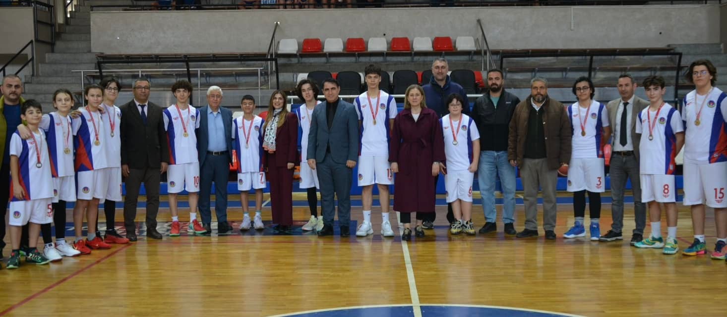 NAZİLLİ BÜYÜK TURNUVAYA EV SAHİPLİĞİ YAPTI