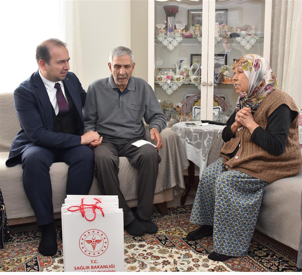 YAŞLILARA SAYGI HAFTASINDA YAŞLILARI UNUTMADILAR