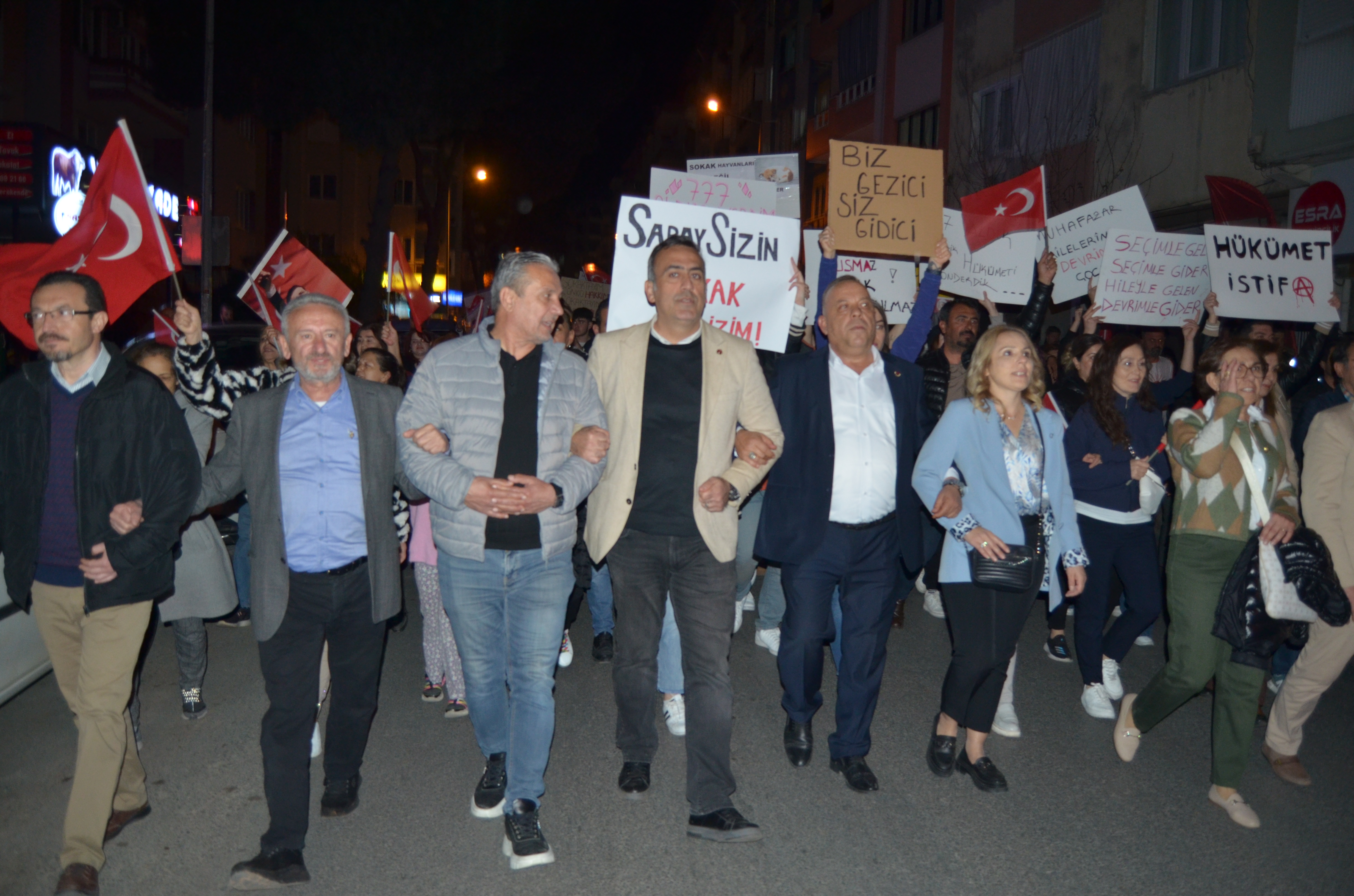 CHP ‘Saraçhane Ruhu ile Yürüyoruz’ diyerek meydandaydı