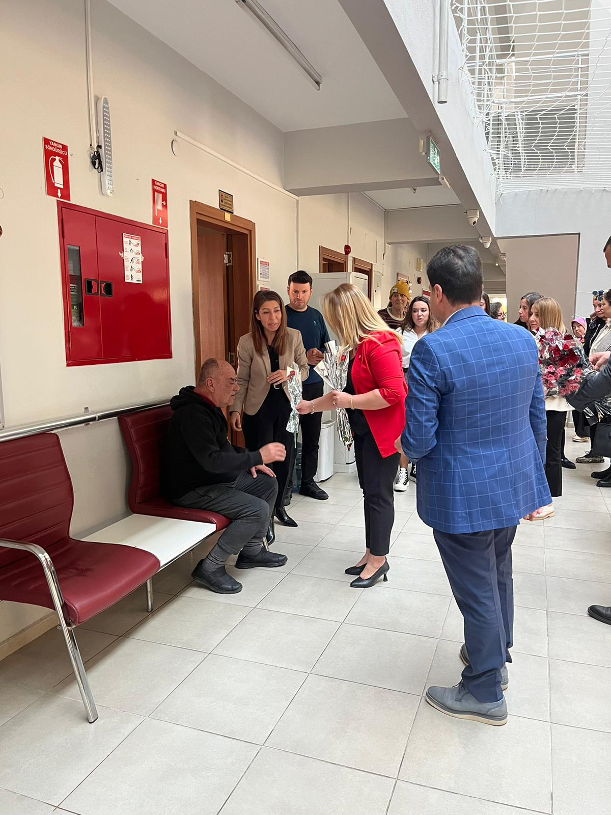 TOBB Kadın Girişimciler kurulu Huzurevini ziyaret etti.