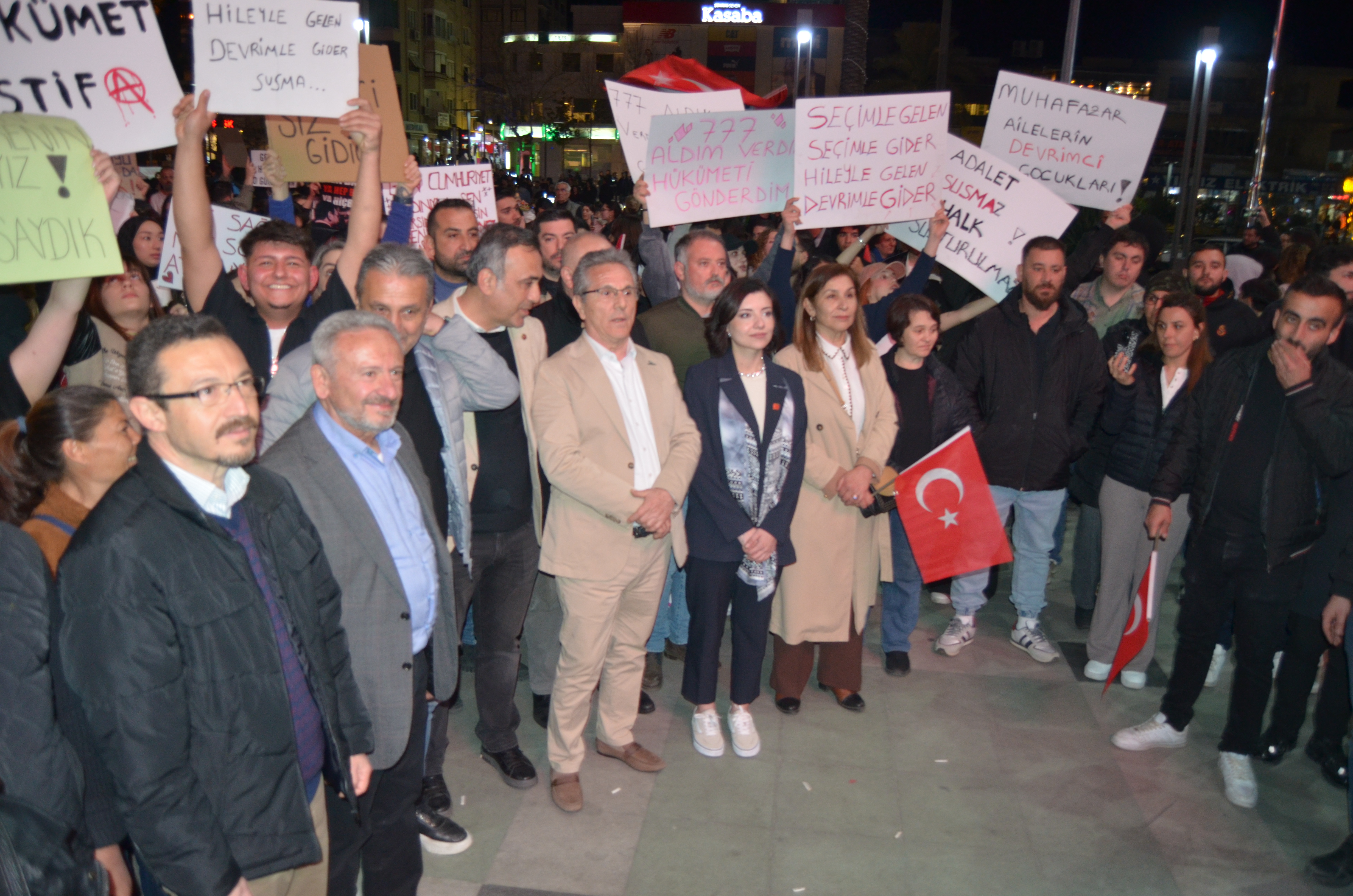 CHP ‘Saraçhane Ruhu ile Yürüyoruz’ diyerek meydandaydı