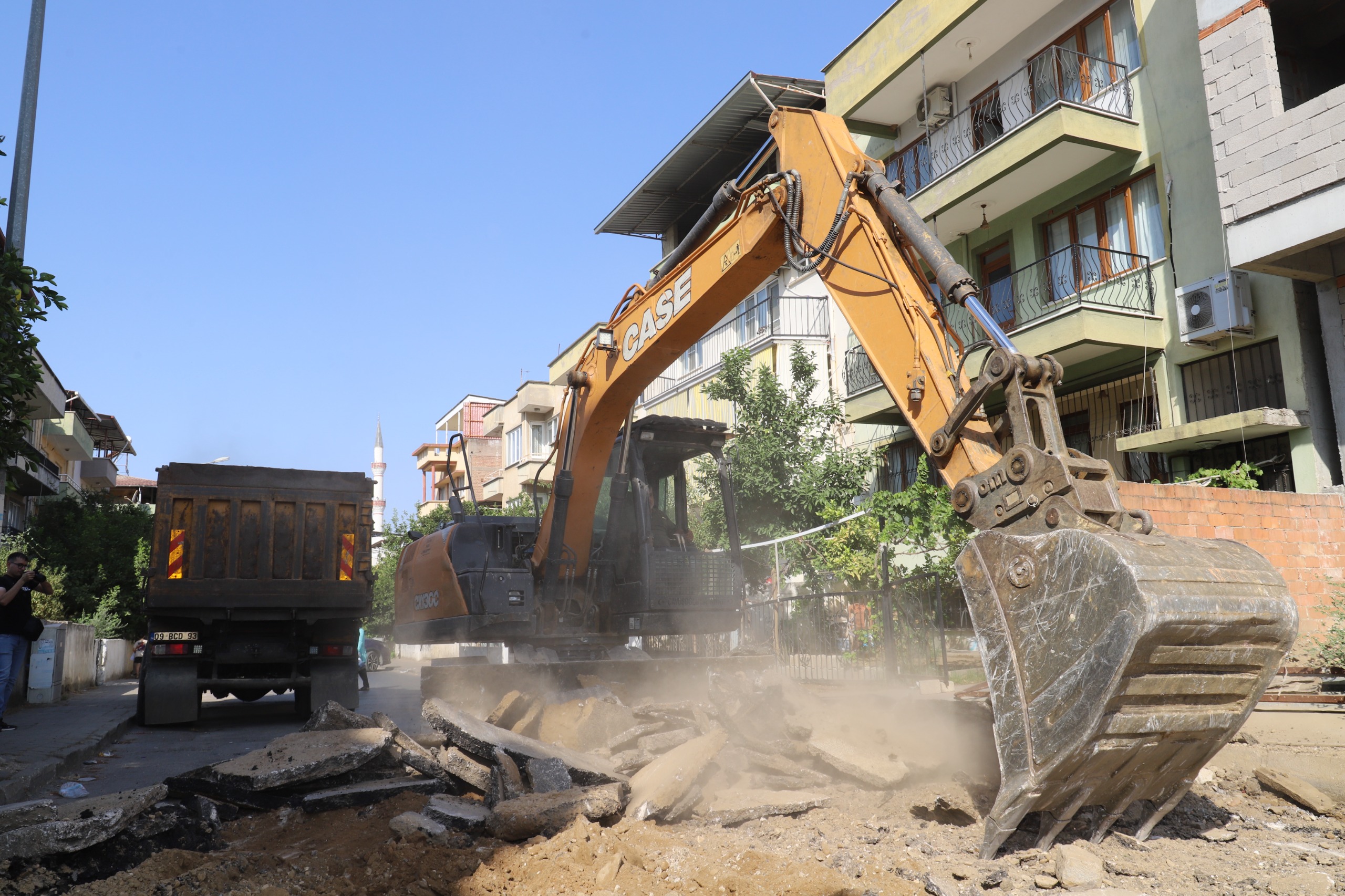 Nazilli'de yol sorunu bir bir tarihe karışıyor 