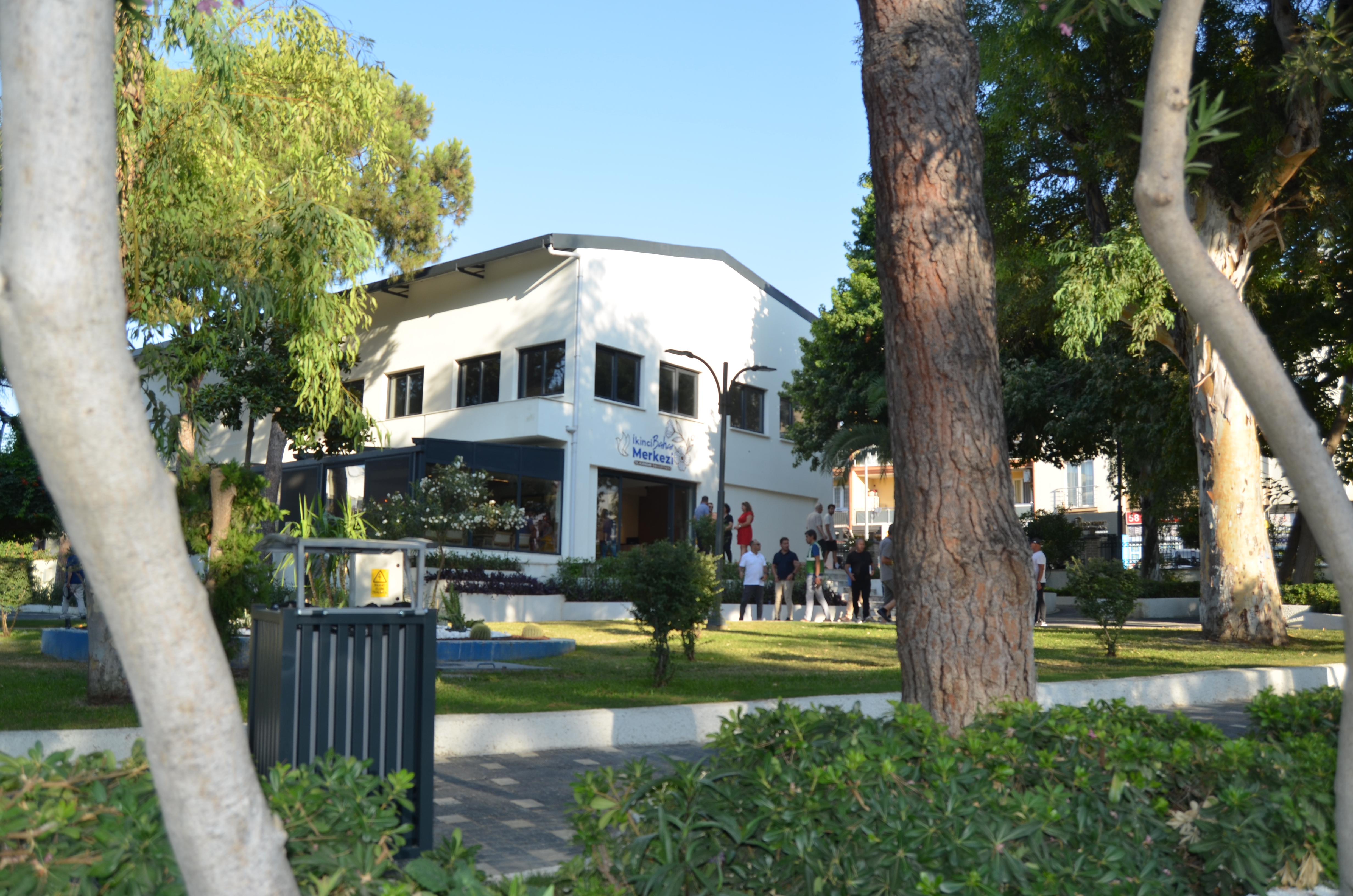 Kuşadası’nda ikinci Bahar merkezi açıldı