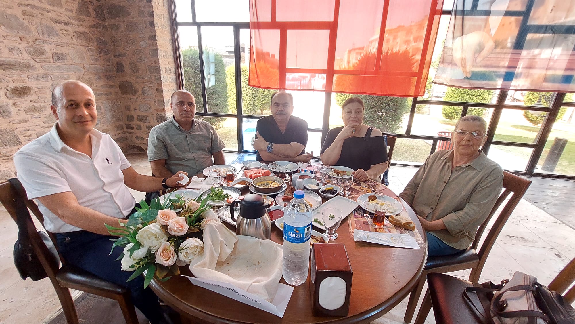 Meslekte 39. Yılını Personelleri ve dostları ile Kutladı