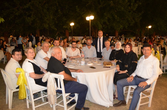 Fatih ve Elif Dünya evine girdi