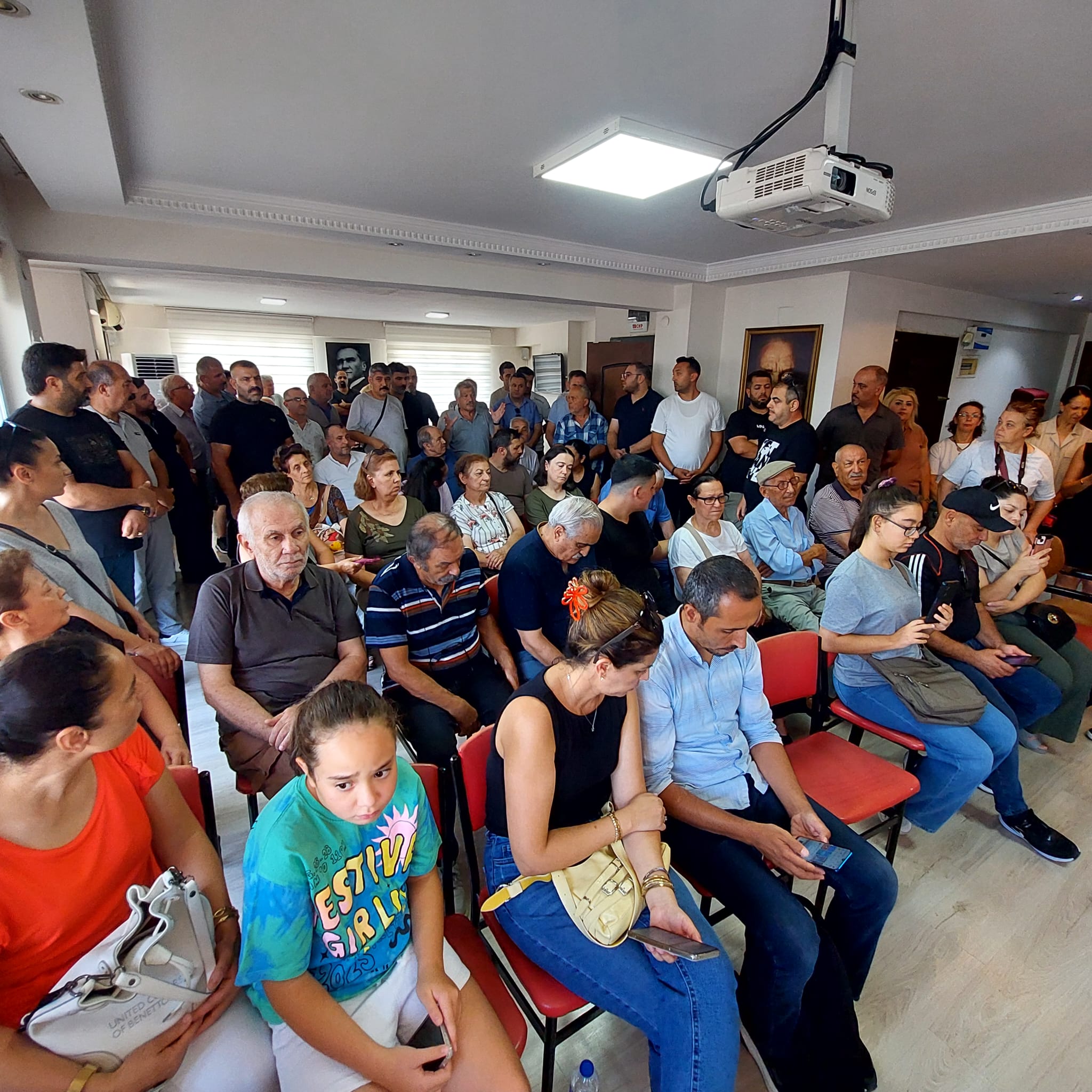 CHP’de Erkan Acahan Adaylığını açıkladı