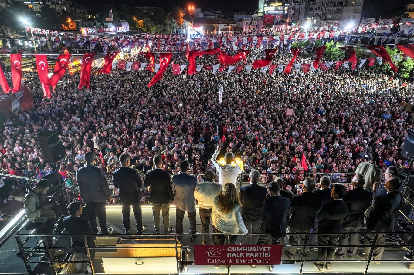 CHP Lideri Özgür Özel Aydın’da Çerçioğlu ve AK Parti İktidarını sert dille eleştirdi.