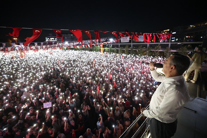 CHP Lideri Özgür Özel Aydın’da Çerçioğlu ve AK Parti İktidarını sert dille eleştirdi.
