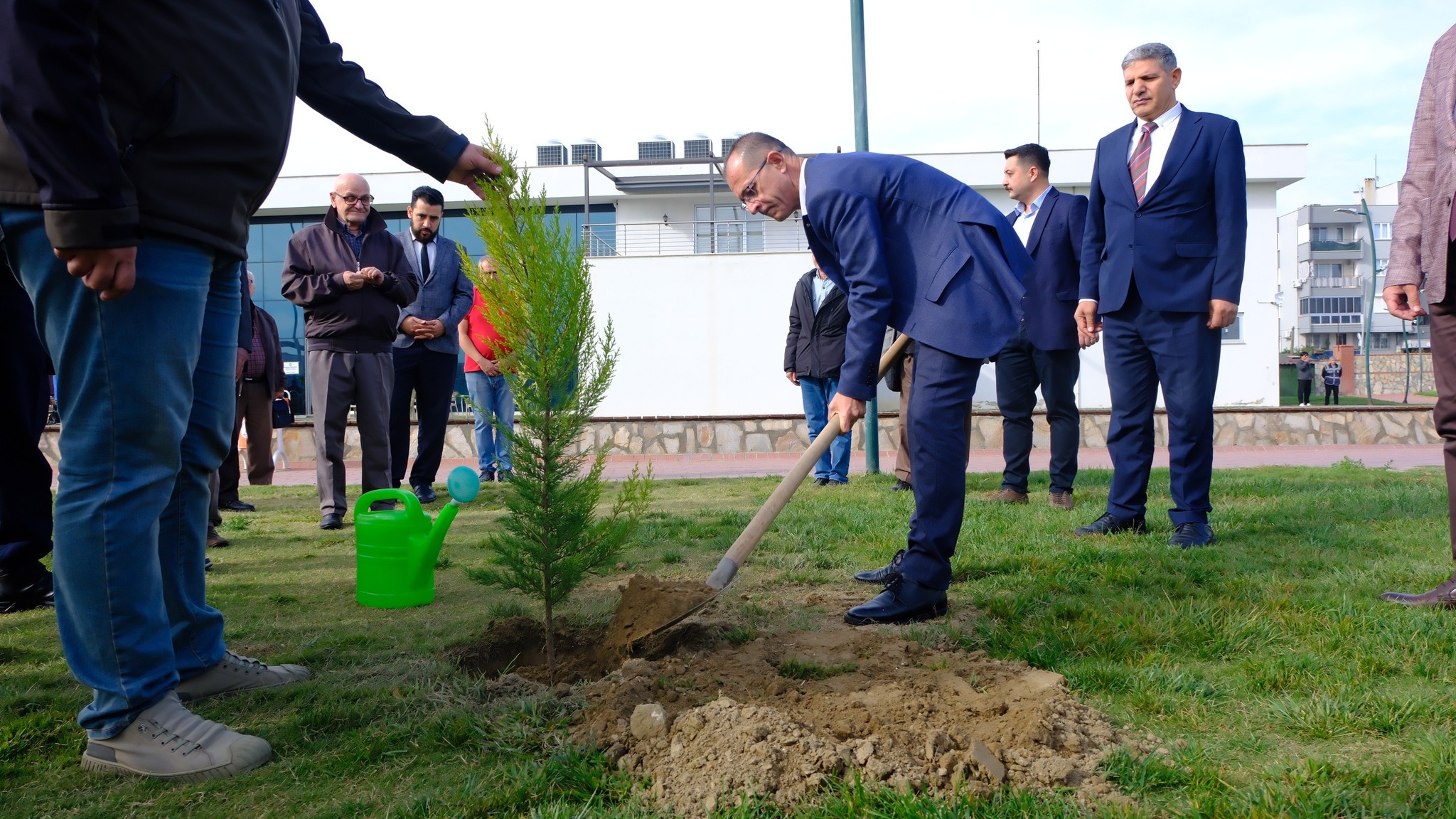 Kuyucak’ta Ağaçlandırma seferberliği