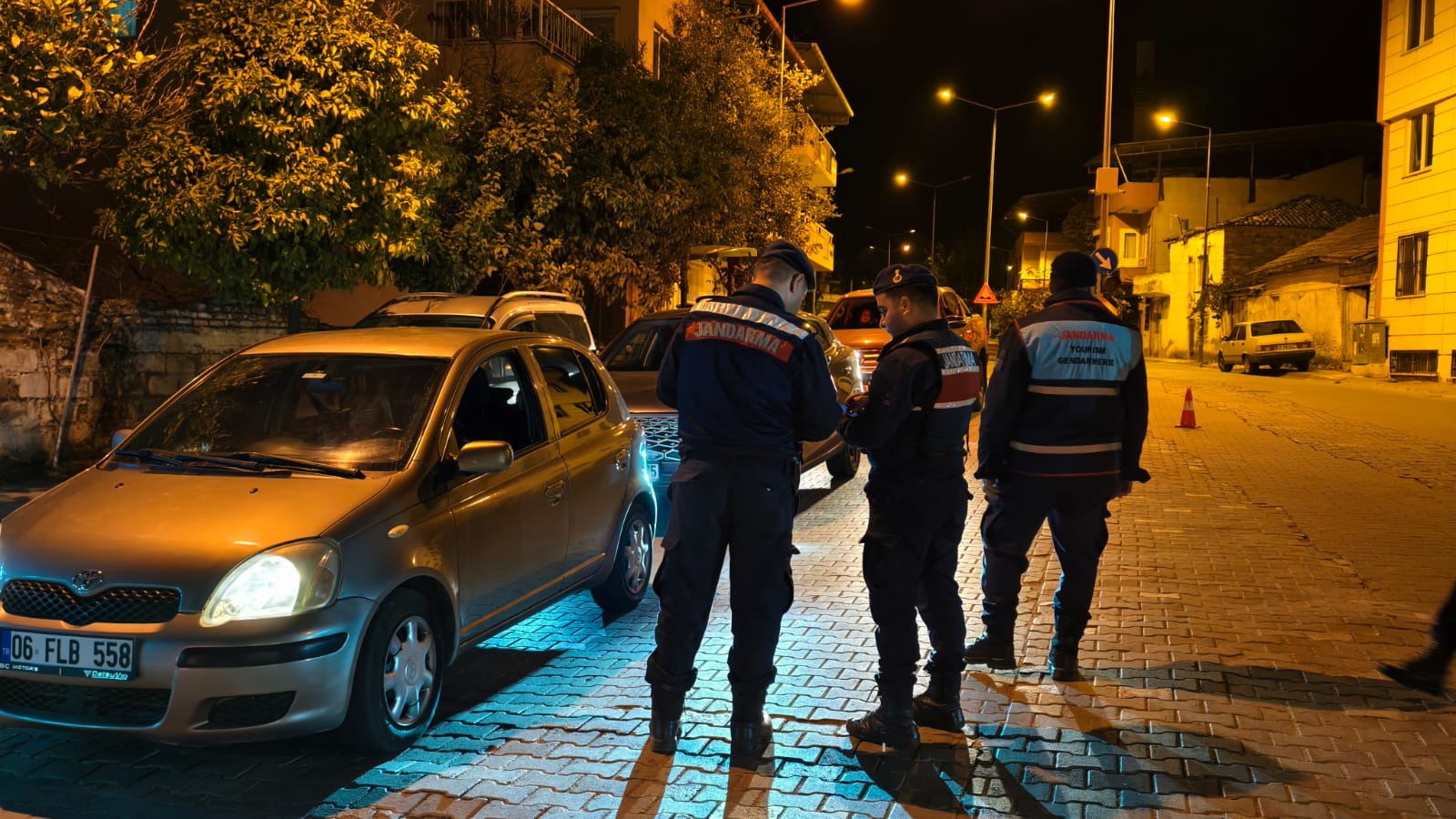 JANDARMA'DAN HUZUR VE GÜVEN UYGULAMASI