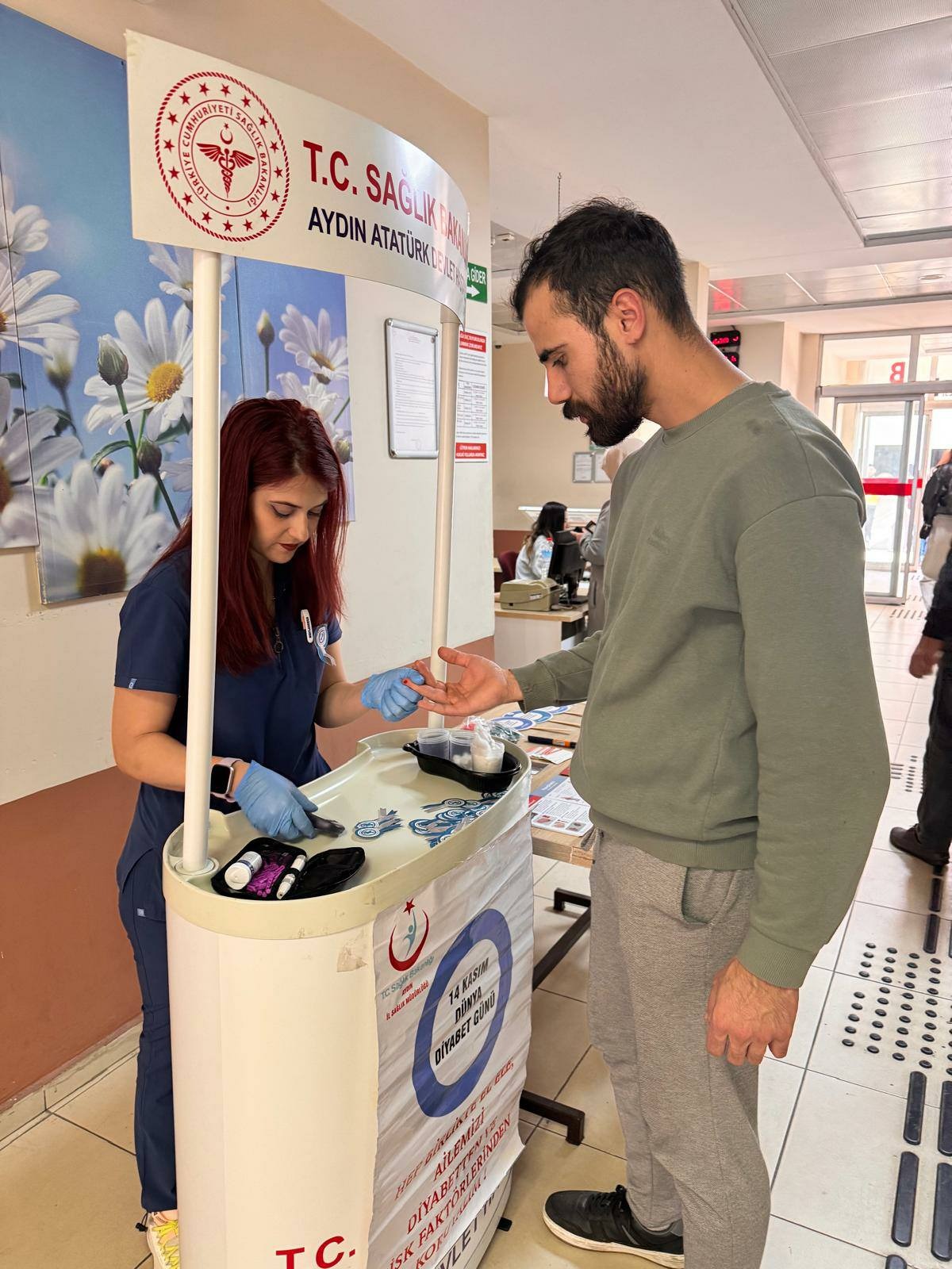 AYDIN ATATÜRK DEVLET HASTANESİNDE DÜNYA DİYABET GÜNÜ ETKİNLİĞİ DÜZENLENDİ