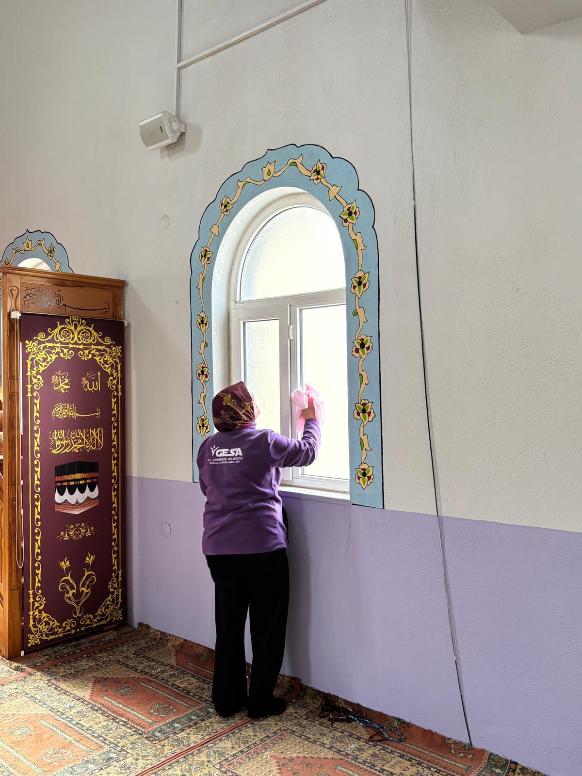 GERMENCİK BELEDİYESİ’NDEN CAMİLERDE TEMİZLİK VE BAKIM SEFERBERLİĞİ