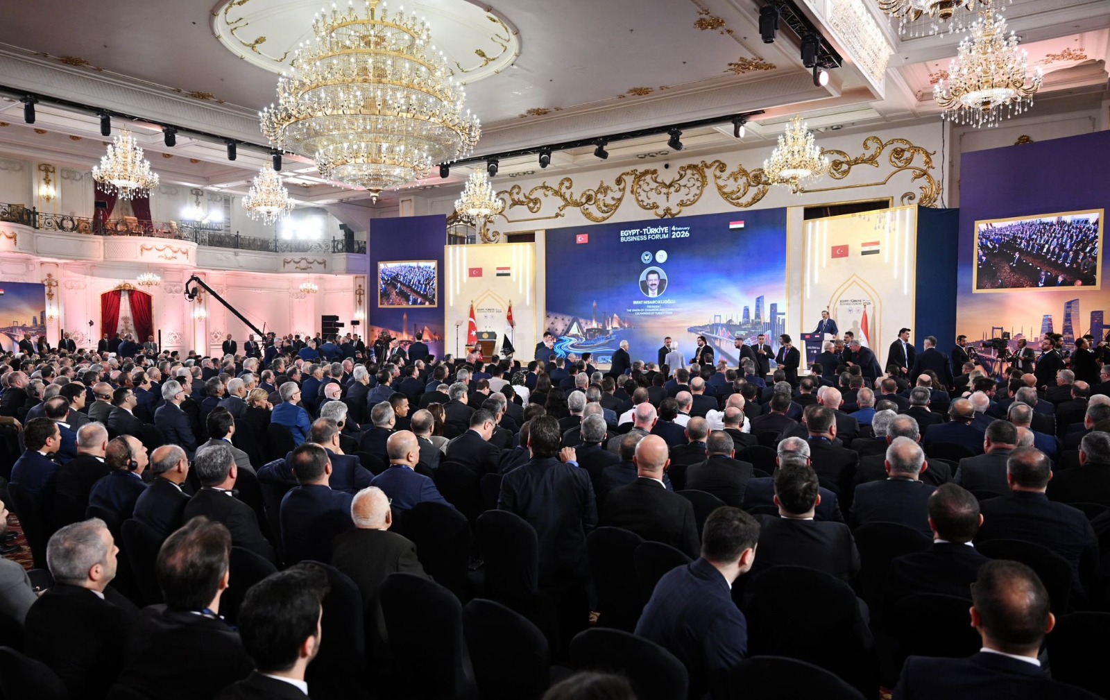 MISIR’DA GERÇEKLEŞEN FORUMA NURİ ARSLAN’DA KATILDI