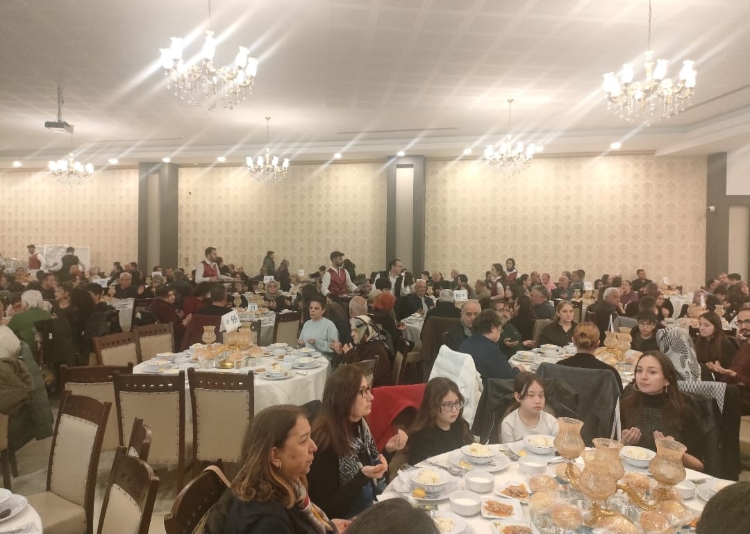 NAZİLLİ SANATİ SİTESİ ÜYELERİ İFTAR YEMEĞİNDE BULUŞTU