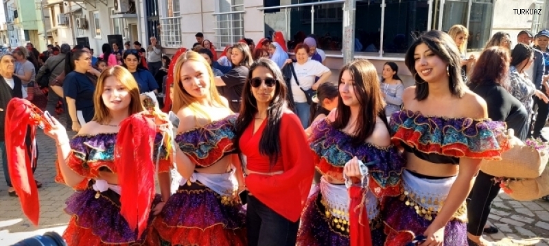 Bu Festival’de Resmiyet yok Eğlence çok