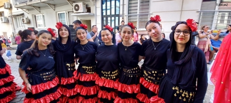 Bu Festival’de Resmiyet yok Eğlence çok