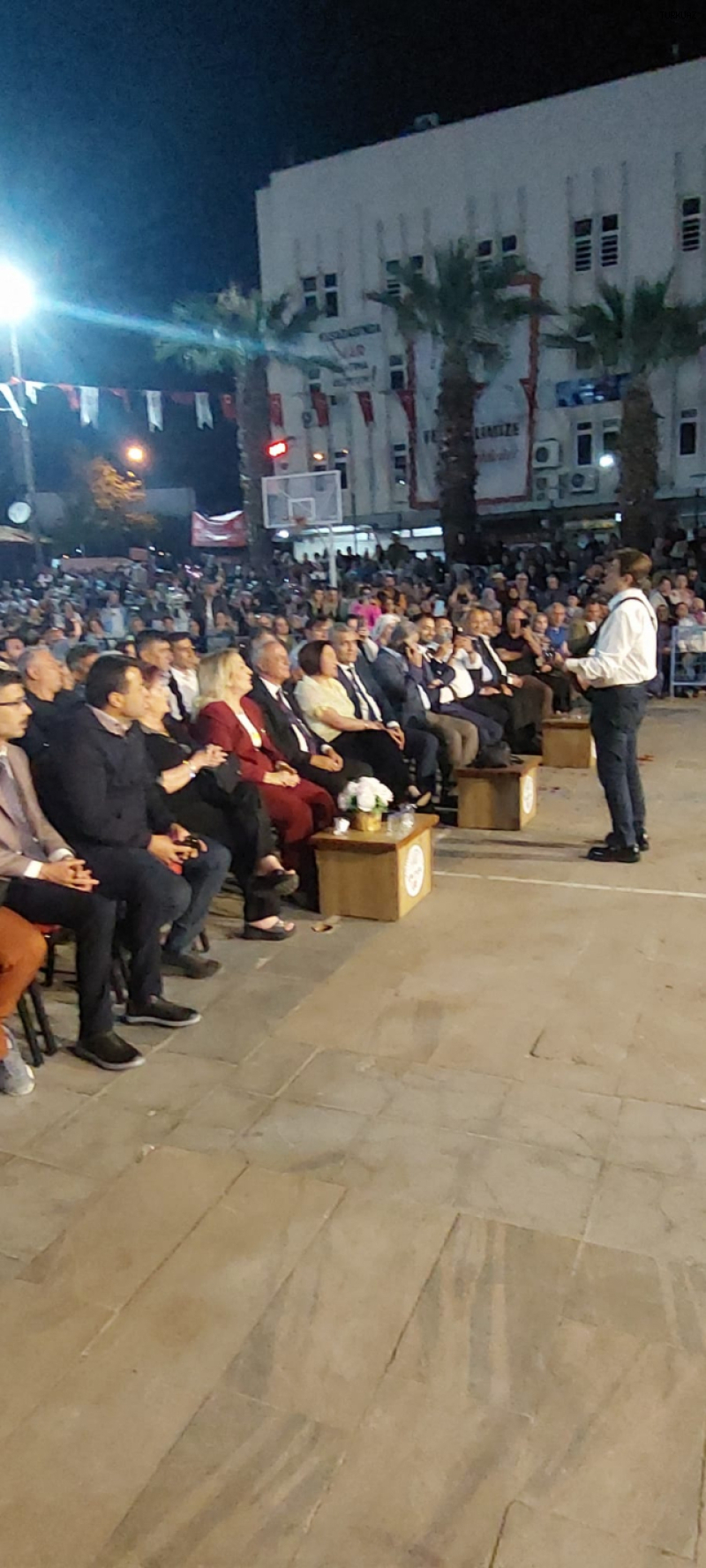 Coşkun Sabah Sultanhisar’da Hayranlarını Büyüledi