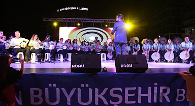 BÜYÜKŞEHİR BELEDİYESİ KURSİYERLERİNDEN RİTİM ŞÖLENİ
