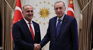 Aytekin Kaya AK Parti Rozetini taktı