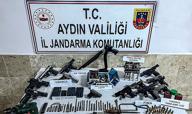 Ev’den cephane çıktı