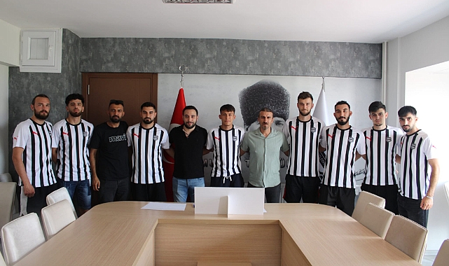 Nazilli Belediyespor’da 8 İmza Birden