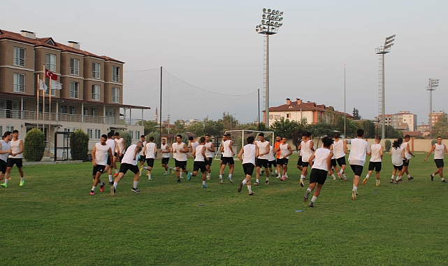 Nazillispor F.K idmanlara başladı
