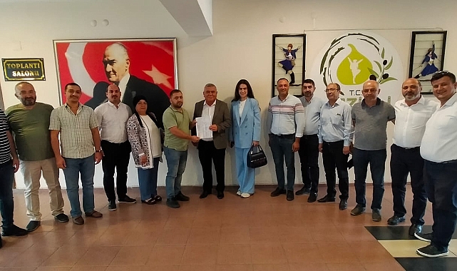 MHP’de Hasan Eren Mazbatasın aldı