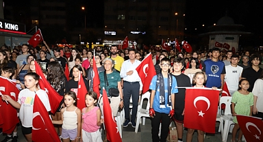 "Şampiyonluk Coşkusu Meydanlara Sığmadı"