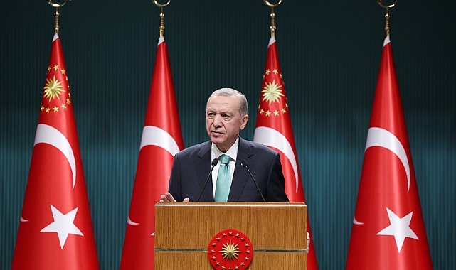 ÜNİVERSİTE EĞİTİMİ ALAN GENÇLERE TEKNOLOJİ DESTEĞİ