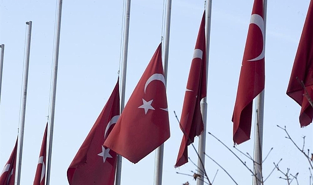 3 Günlük Milli yas ilan edildi.