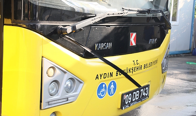 AYDIN BÜYÜKŞEHİR BELEDİYESİ MİLLİ YAS İLANININ ARDINDAN TOPLU ULAŞIM ARAÇLARINA SİYAH KURDELE ASTI