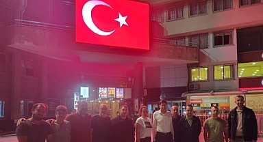 NAZİLLİ BELEDİYESİNDEN BİR YENİLİK DAHA MEYDANA DEV EKRAN