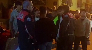 Kafeler sokağında omuz atma kavgası