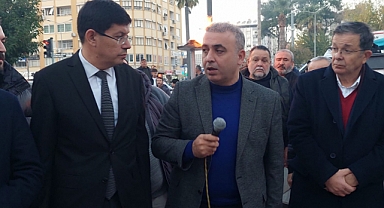 AK Parti şehitler için basın açıklamasında bulundu