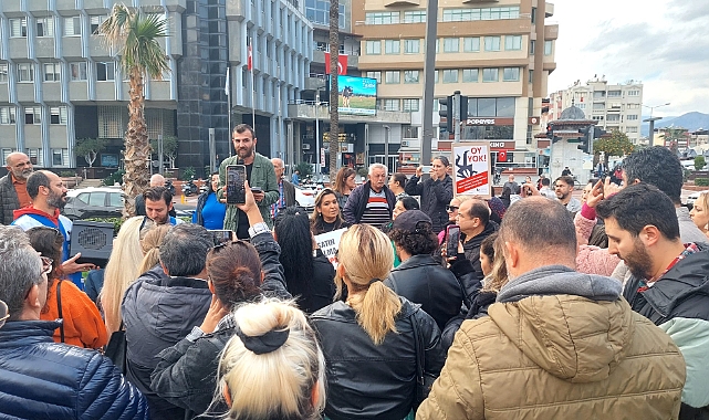 Tepki için Meydanda toplandılar