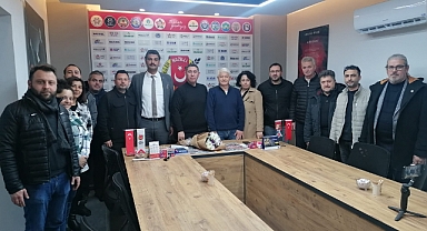 “KAMUOYUNUN HABER ALMA ÖZGÜRLÜĞÜ ELİNDEN ALINMIŞTIR”