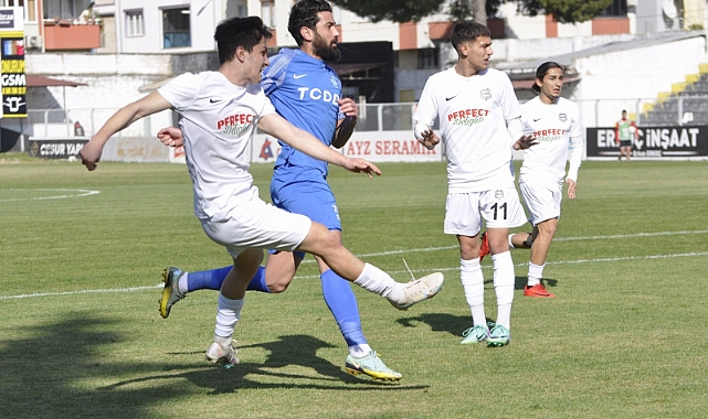- Naz-Naz, tek attı ‘3’ aldı
