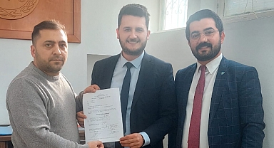 İYİ Parti Listeleri teslim etti.