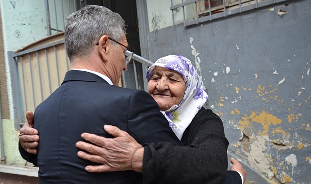 Tetik, Nazilli’de girilmedik sokak bırakmıyor