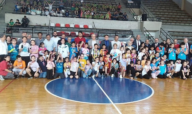 GENÇLİK VE SPOR İLÇE MÜDÜRLÜĞÜ İLE MİLLİ EĞİTİM İLÇE MÜDÜRLÜĞÜNÜN ŞENLIĞI GERÇEKLEŞTİRİLDİ