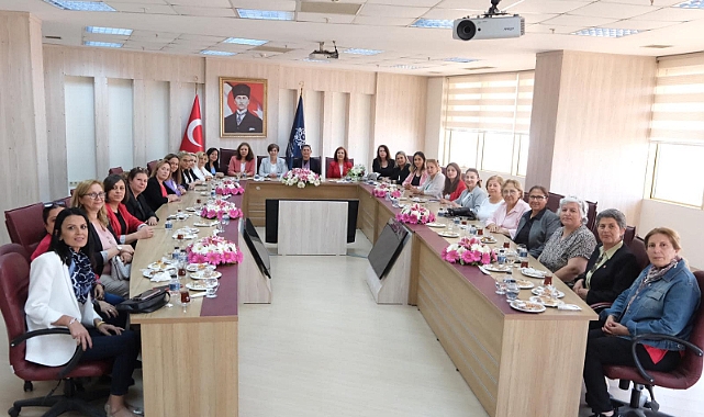 CHP KADIN KOLLARI’NDAN BAŞKAN ÇERÇİOĞLU'NA NEZAKET ZİYARETİ