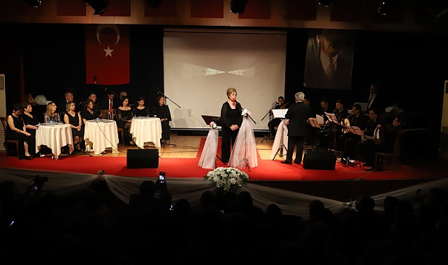 LÜTFİ SELEK'E VEFA KONSERİ DUYGU DOLU ANLAR YAŞATTI