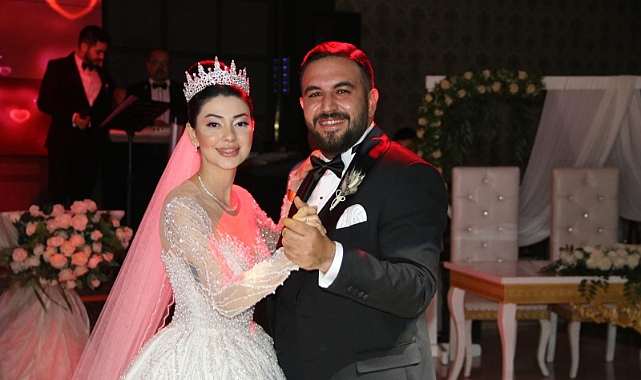 Recep ve İlayda dünya evine girdi