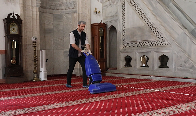 AYDIN’DA CAMİLER BAYRAMA HAZIR