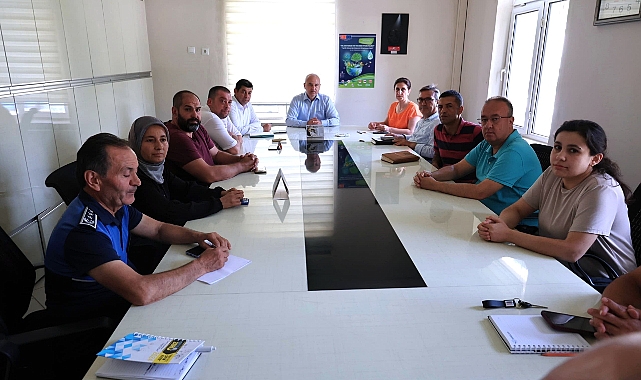 BAŞKAN KIVRAK, ÇALIŞMALARI DEĞERLENDİRİP YENİ YOL HARİTASINI BELİRLEDİ