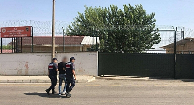 Jandarma Son iki günde ağır suçlardan aranan 33 kişiyi yakaladı