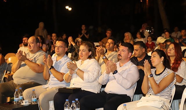 ÇİNE, ‘GÜLÜMSETEN HATIRALAR’ İLE 80’LER 90’LARI YENİDEN HATIRLADI