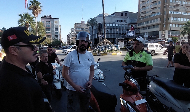 NAZİLLİ'DE KASK TAKMAYANLARA KAS HEDİYESİ
