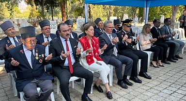 Kurtuluş Bayramında şehitler unutulmadı
